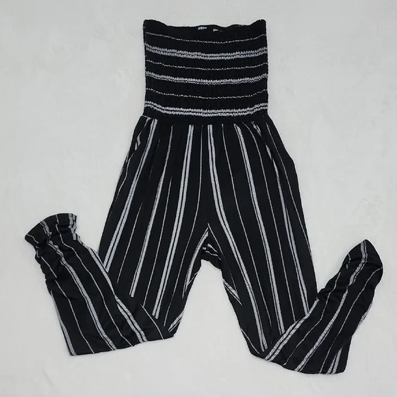 Fashion Nova Black and White Striped Alexandria Jumpsuit M - Picture 3 of 8